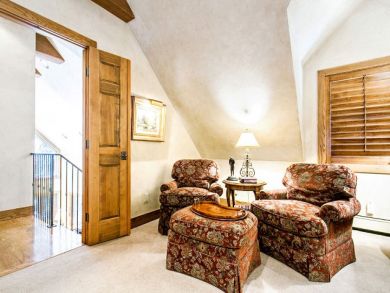 Vail vacation Home Sleeps Ten Guests.